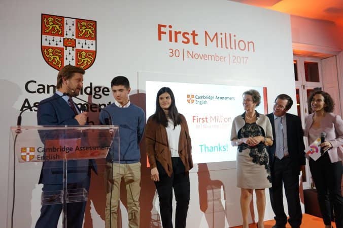 Primer Millón de Exámenes First en España
